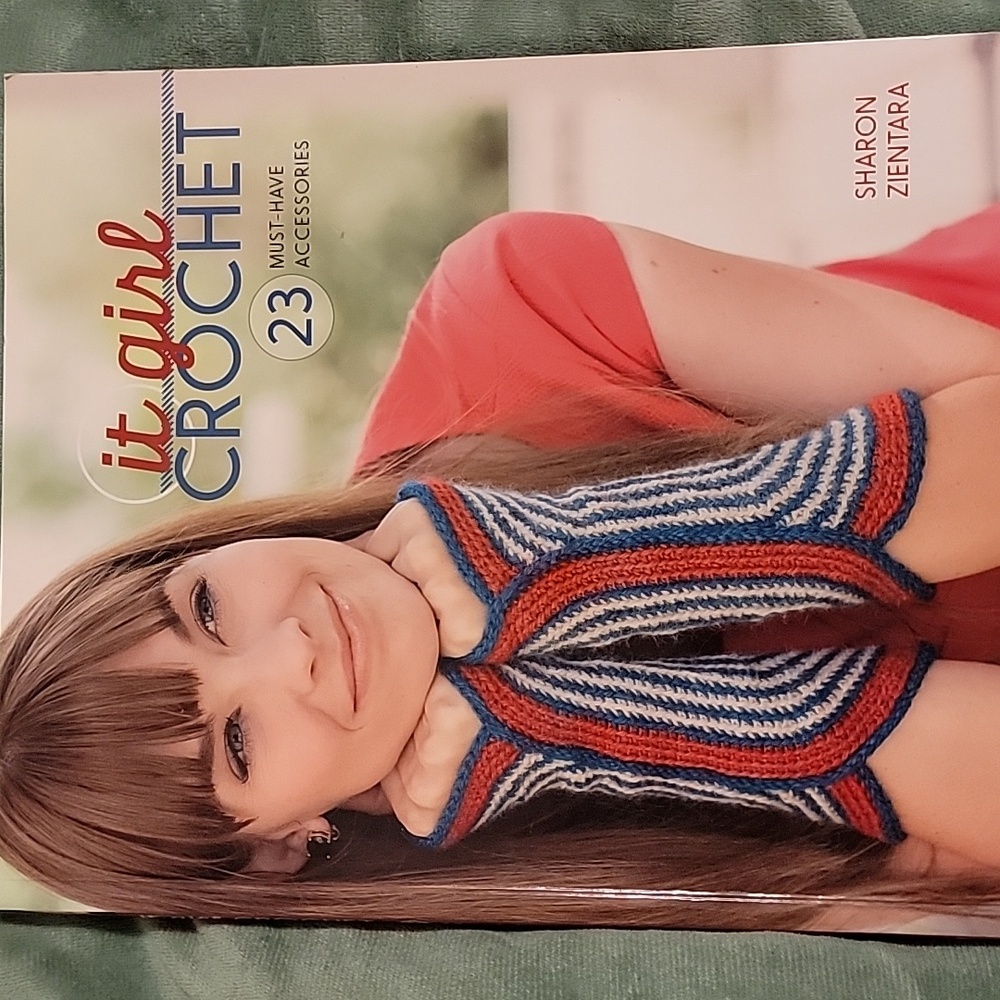 It Girl Crochet